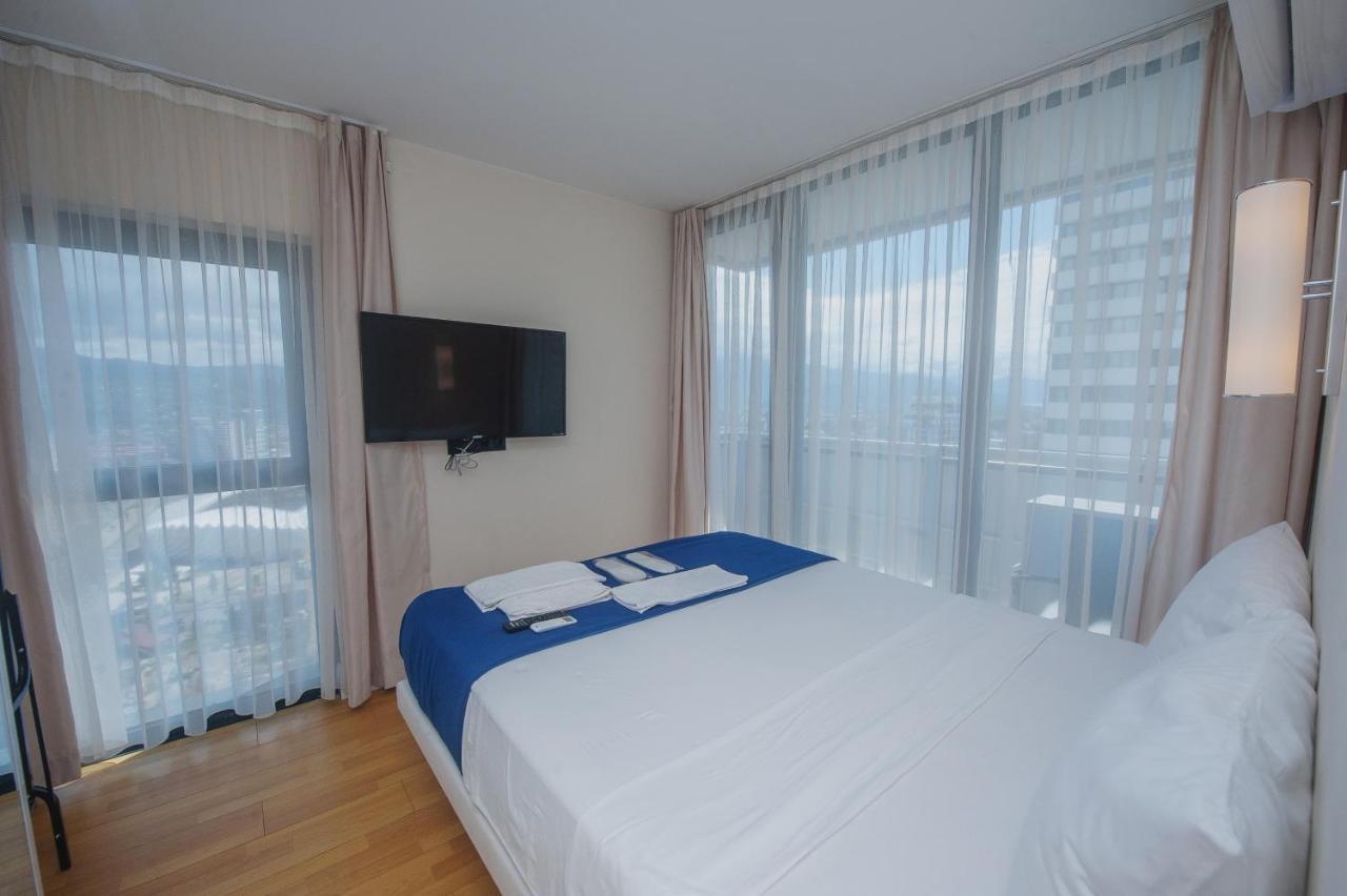 באטומי Orbi City Towers מראה חיצוני תמונה