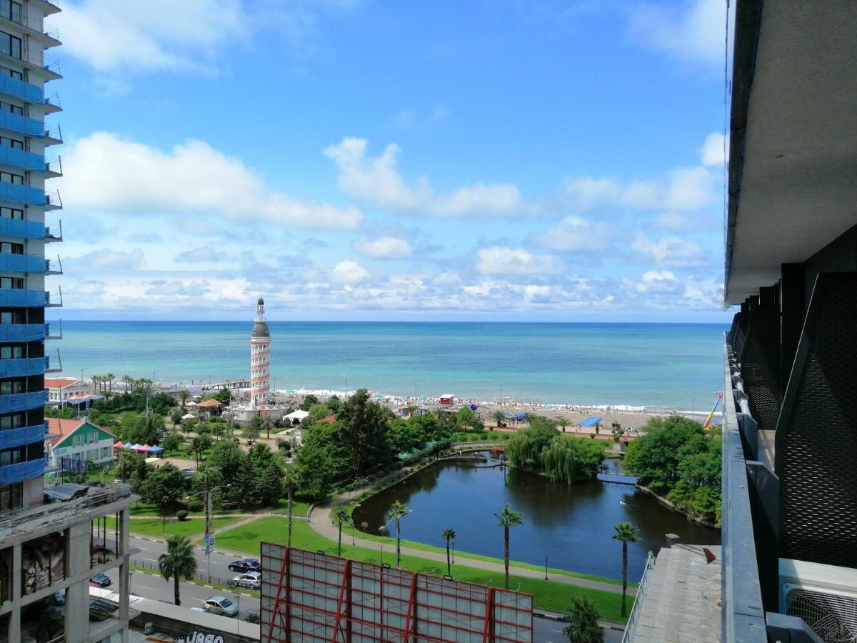 באטומי Orbi City Towers מראה חיצוני תמונה