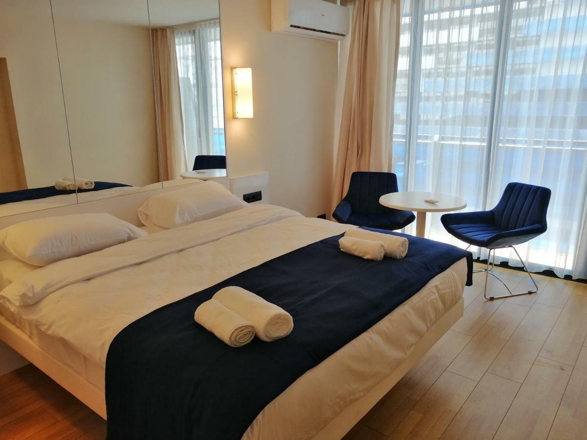 באטומי Orbi City Towers מראה חיצוני תמונה
